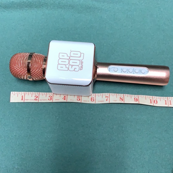 Pop solo karaoke cordless blue tooth microphone. - Picture 12 of 17